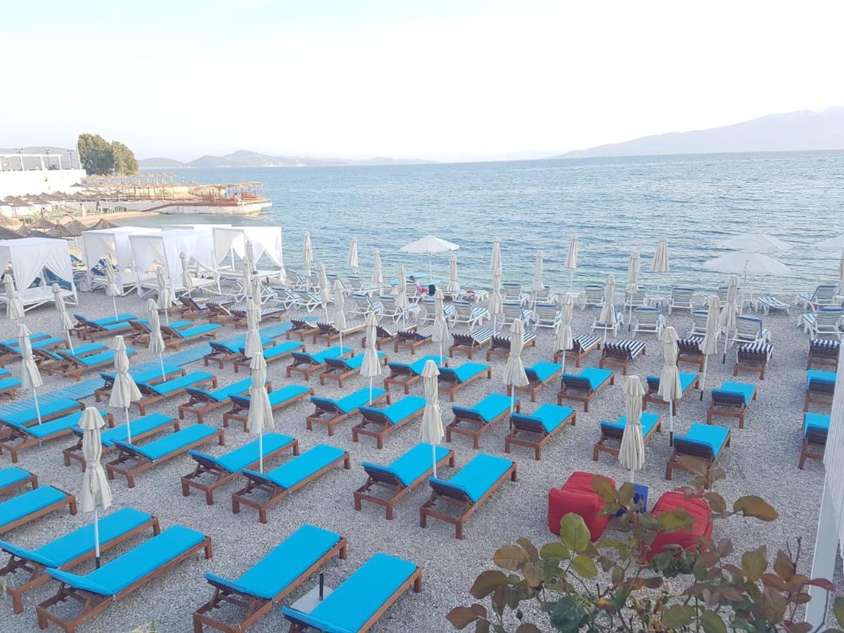 Majki Beach Apartments Sarandë エクステリア 写真