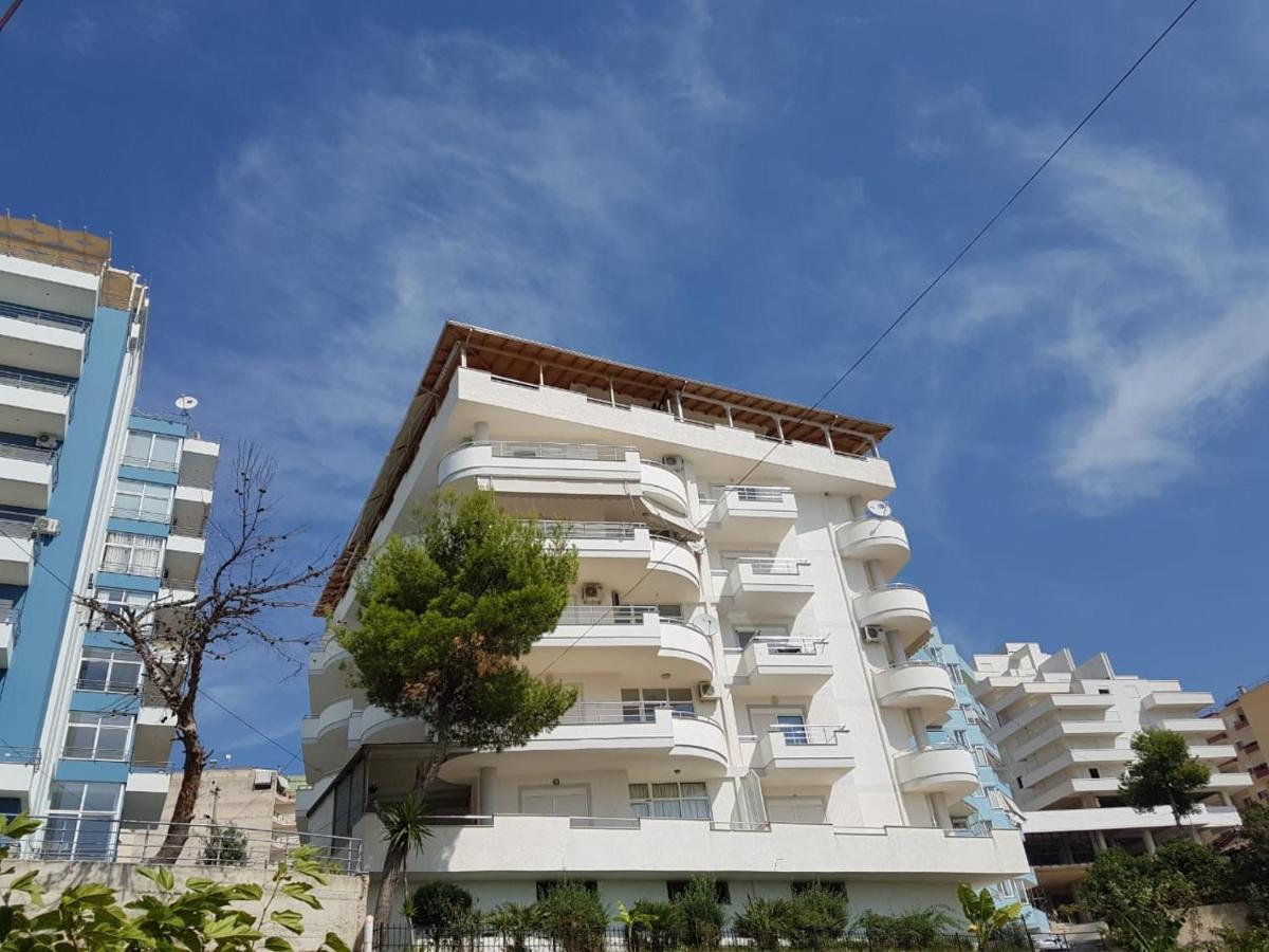 Majki Beach Apartments Sarandë エクステリア 写真