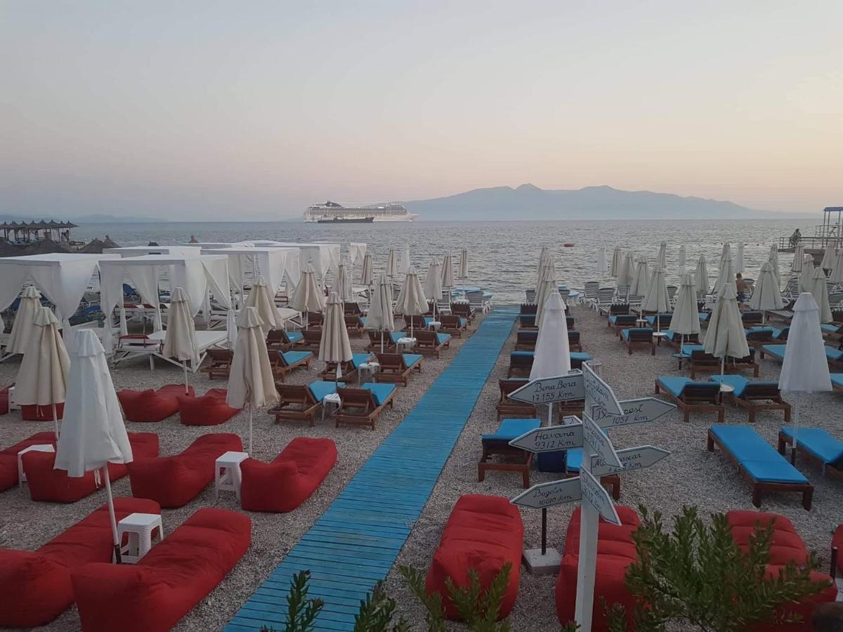 Majki Beach Apartments Sarandë エクステリア 写真