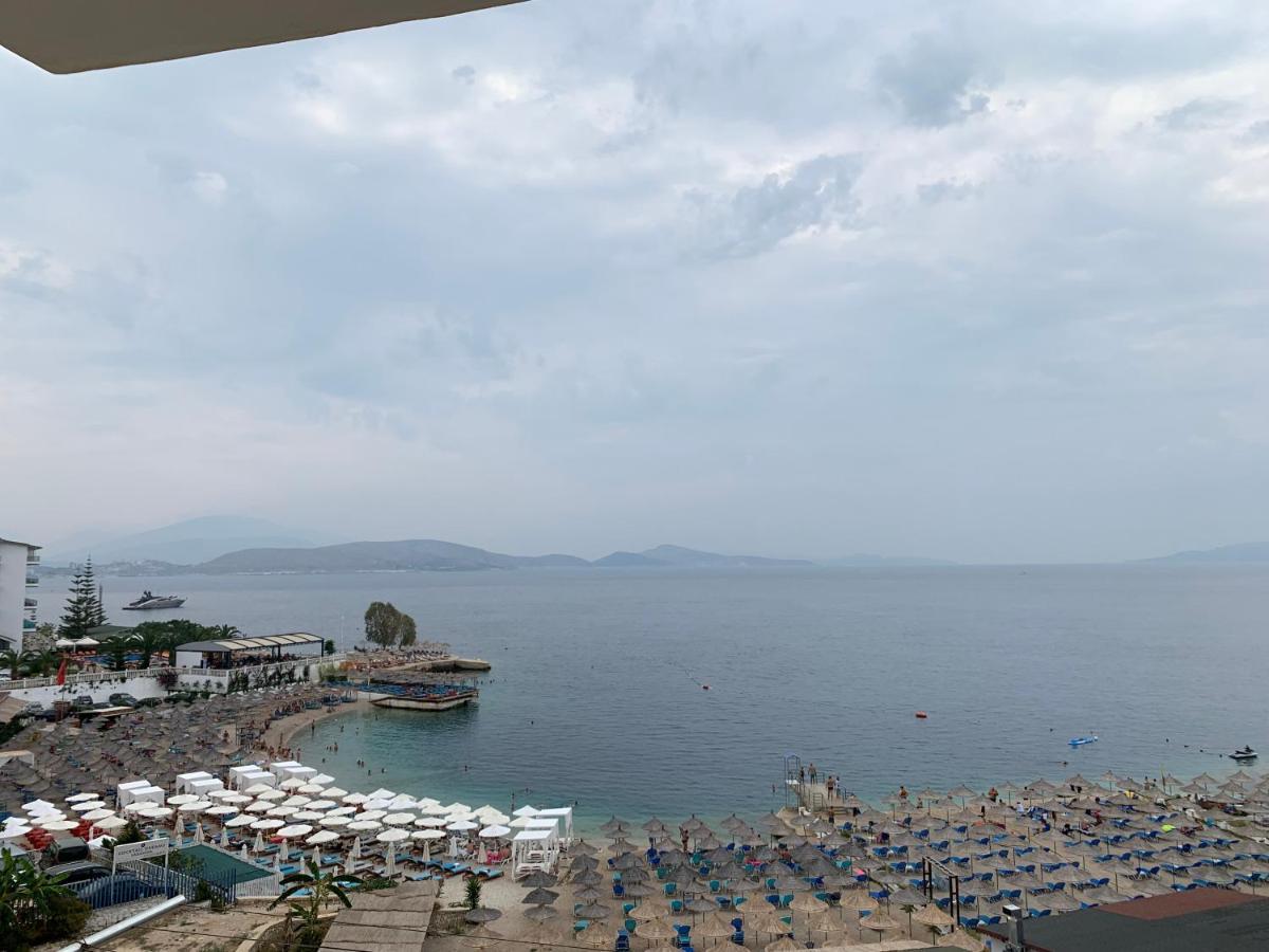 Majki Beach Apartments Sarandë エクステリア 写真