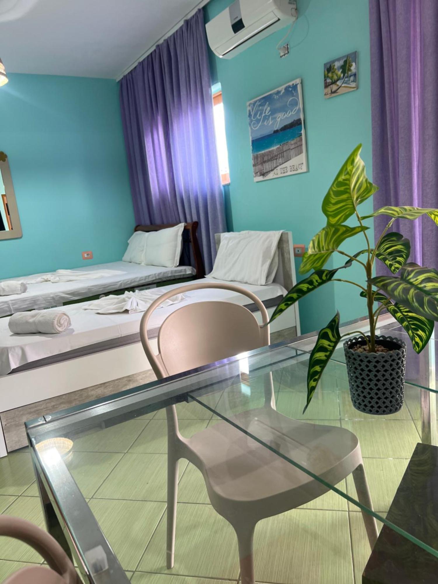 Majki Beach Apartments Sarandë エクステリア 写真