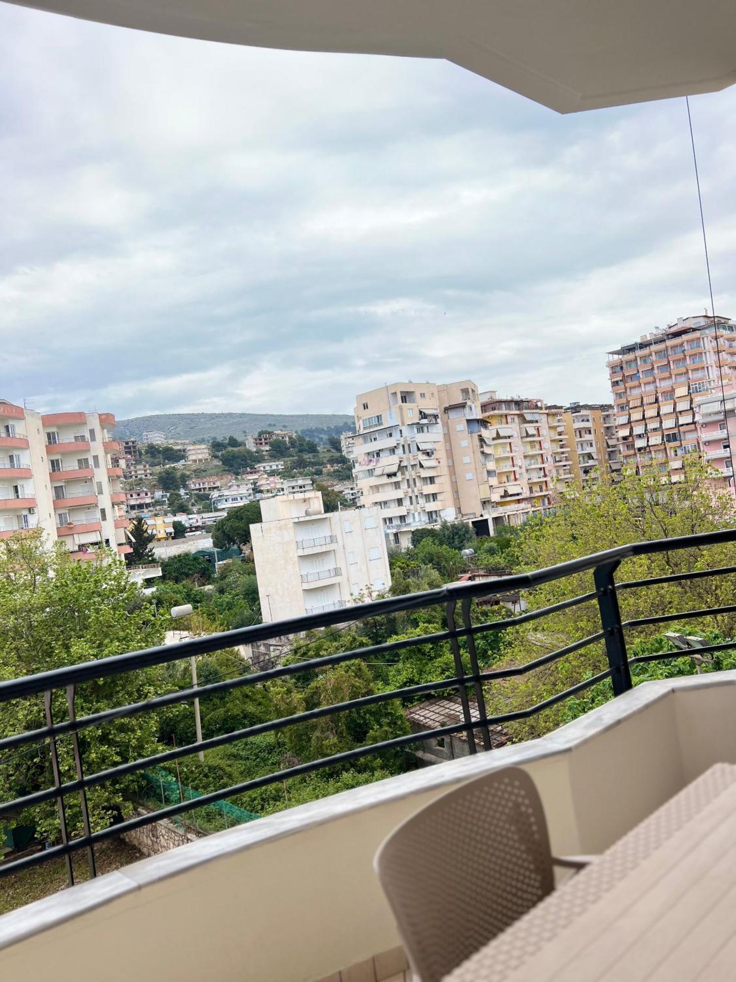Majki Beach Apartments Sarandë エクステリア 写真