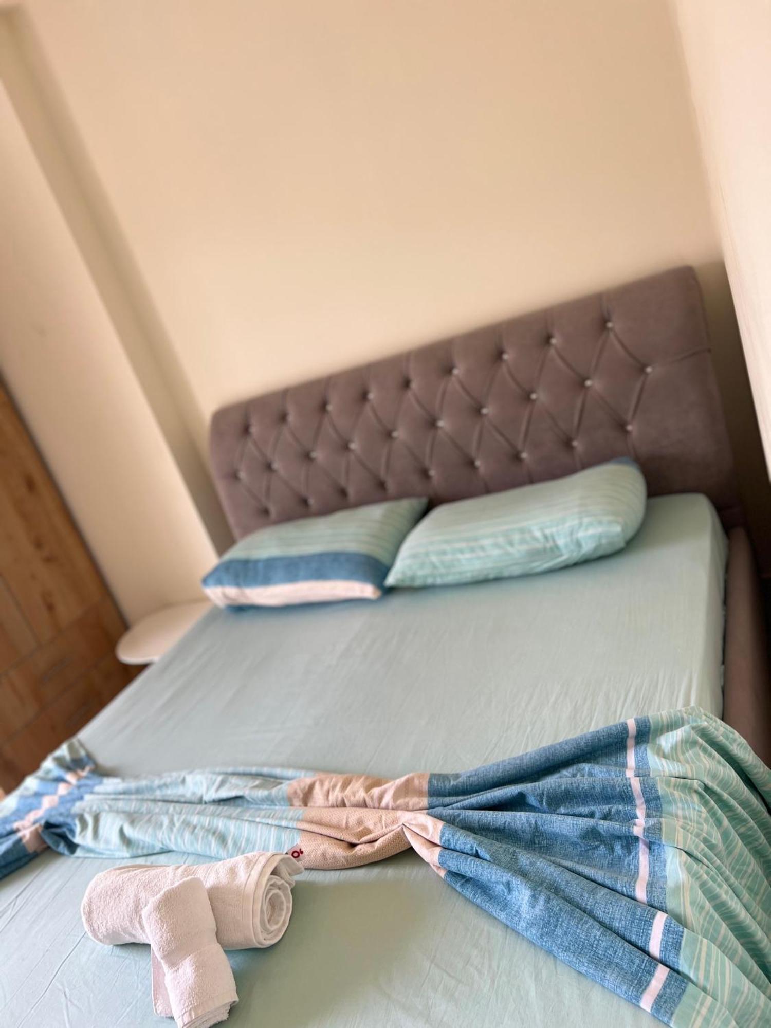 Majki Beach Apartments Sarandë エクステリア 写真
